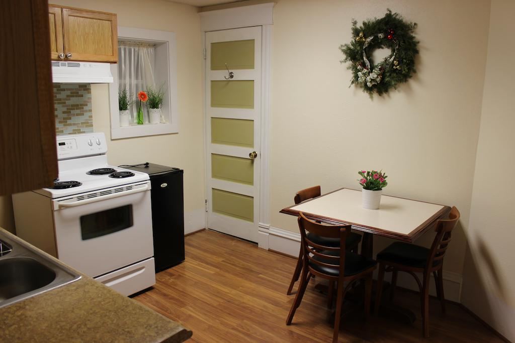 Koreana In Decorah Ngoại thất bức ảnh