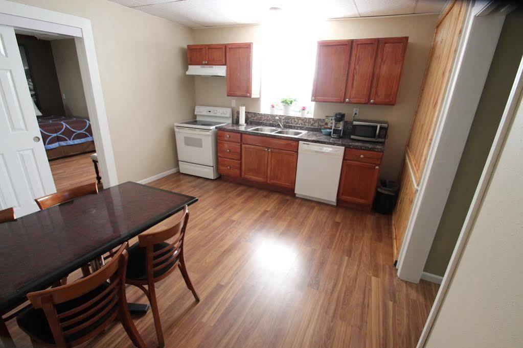 Koreana In Decorah Ngoại thất bức ảnh